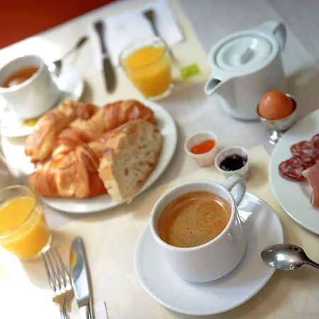 Logis Le Relais De Fusies Hotel Lacaune