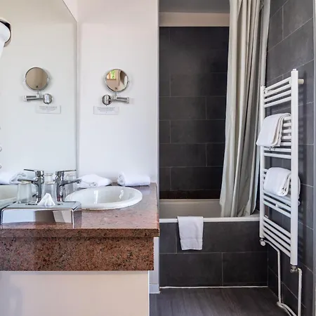 Hotell Logis Le Relais De Fusies Lacaune