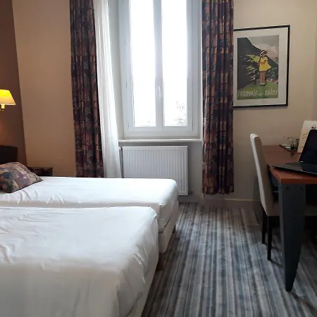 Logis Le Relais De Fusies ラコーヌ