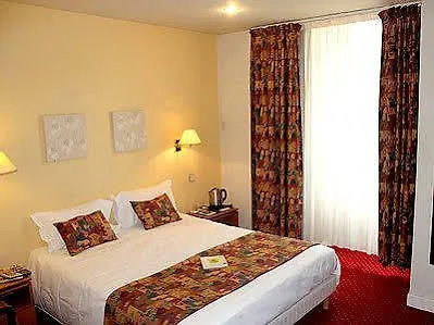 Hotell Logis Le Relais De Fusies Lacaune